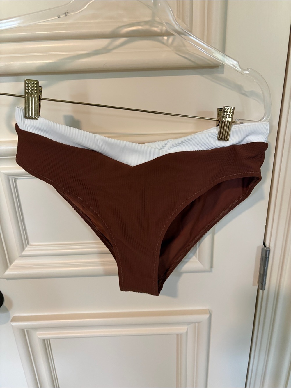 Berlook Women’s Brown & White V-Front Bikini Bottom